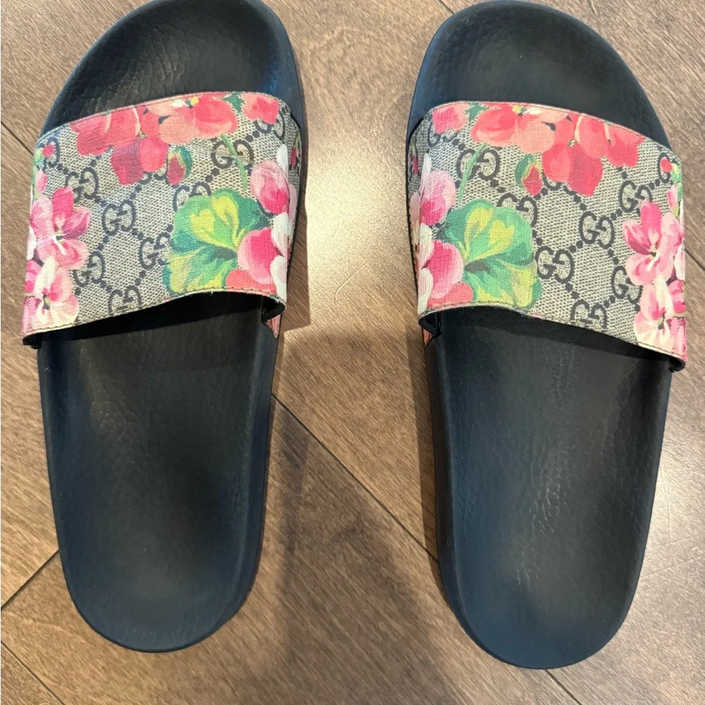 Gucci GG Blooms Supreme-canvas slides